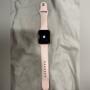 Apple Watch Series 3 GPS + Cellular - 40m - Sport Band - Aluminum Case